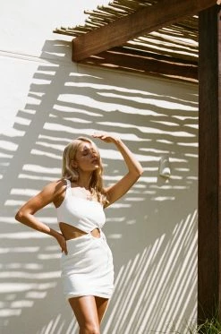 Casa Cutout Dress -Sabo Shop f34dab13 b0bf 4cb7 8094 6df5647683c7