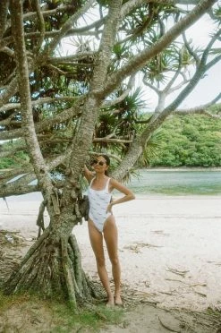 Harbor Island One Piece -Sabo Shop f380798d 2700 46c1 ac4b d419eda9b493