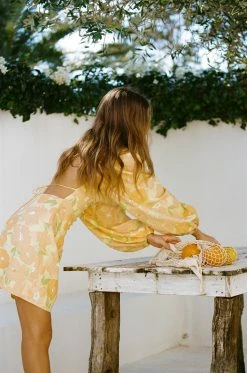 Backless Zhuri Dress -Sabo Shop f6cc76e2 68e7 4792 aa14 db9b4cf2b448