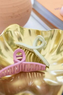 Twist Claw Clip 11 Twist Claw Clip -Sabo Shop f6cda72c 0568 44e3 839e de567978bc37