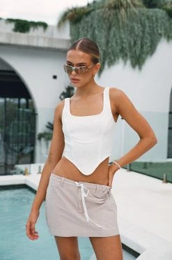 SAMPLE-Aila Corset Top 8 SAMPLE-Aila Corset Top -Sabo Shop ff491c0a bc53 477f 9d7b ece348faaee1 f4cbc3a0 c287 4f63 95ab e8fe75a62901